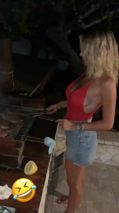 💯/💯 BBQ