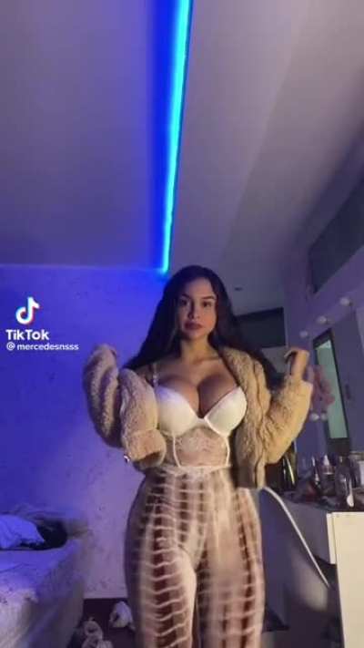 She's so hot