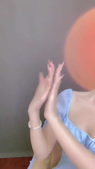 Hands