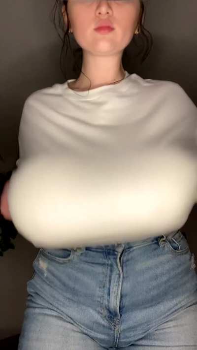 I hope redditors are into tall girls with big boobs