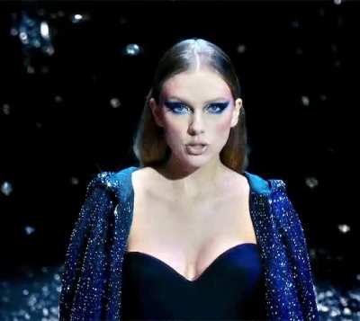 “Bejeweled” Music Video (2022)