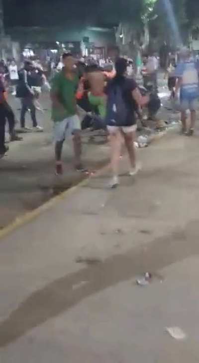 Festejando con el machete