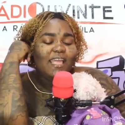 Quem n&atilde;o se emocionar n&atilde;o merece estar nesse sub. Kkk