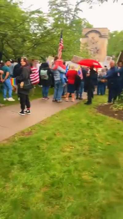 to be an agitator at a peaceful protest
