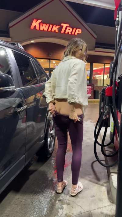 Can&rsquo;t help by play while pumping