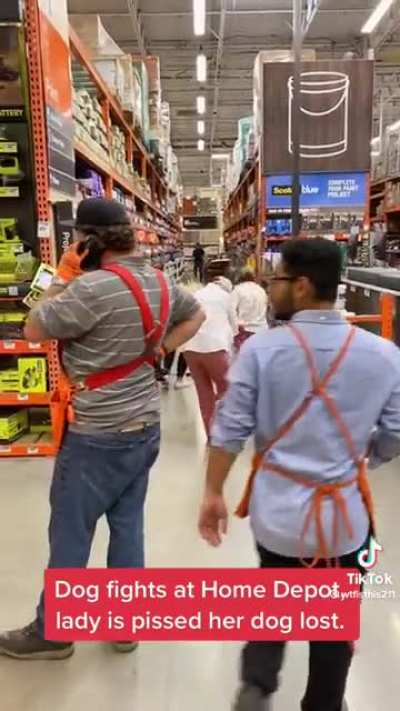 Dog fight freak out at Home Depot