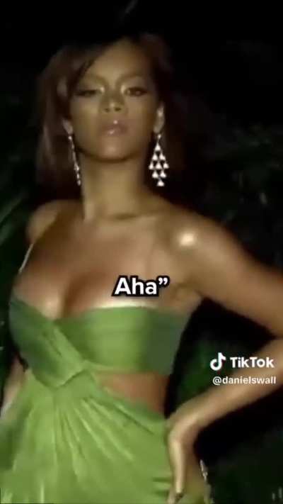 Rihanna&rsquo;s &lsquo;SOS&rsquo; lists off names of #1 80s hits for the whole 2nd verse 😕