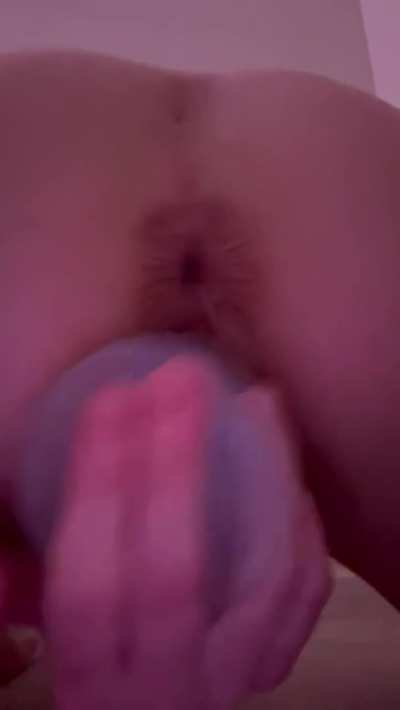 My dildo makes me cum more than my bf💁&zwj;♀️💕💦