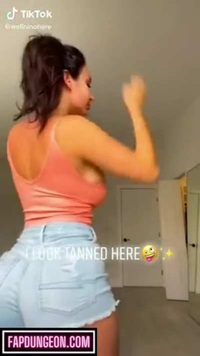 Bouncy Busty Tiktok