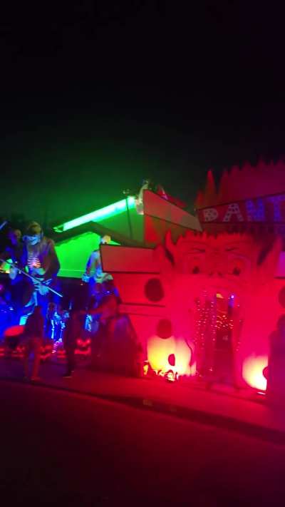 Beetlejuice is alive here! Check out this Halloween decoration!