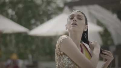 Only bikini looks sexy in swimming pools. Aditi Rao Hydari: "Just watch me in saree."
