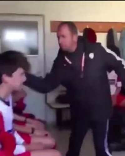 o değilde ne g&uuml;zel yapistiriyor aq keske banada &ouml;yle vursa 🙄👌🏻