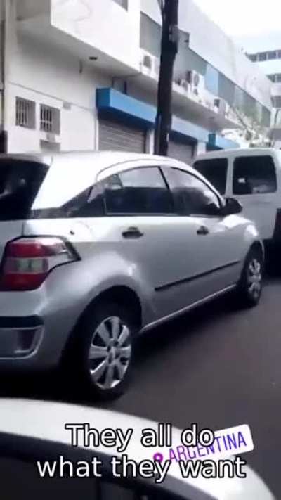 How they park in Argentina