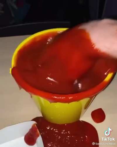 ben biraz ket&ccedil;aplı seviyorum da