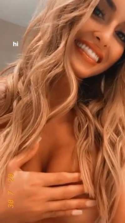 Gorgeous Hand Bra