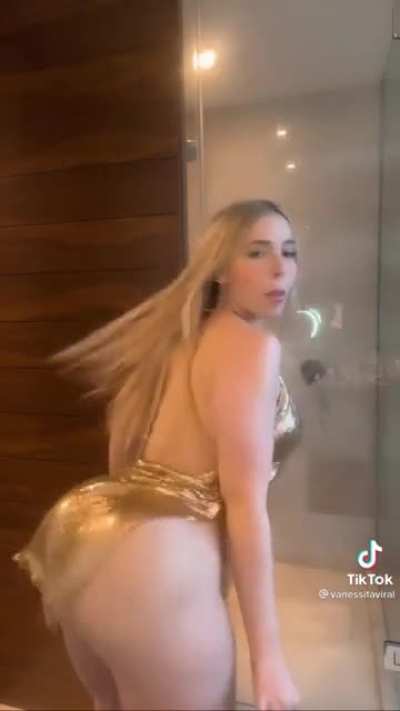 😜😜🥵🥵