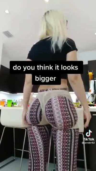 SUPER PAWG