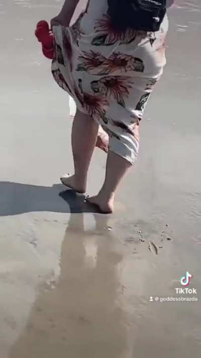Come serve at my feet 