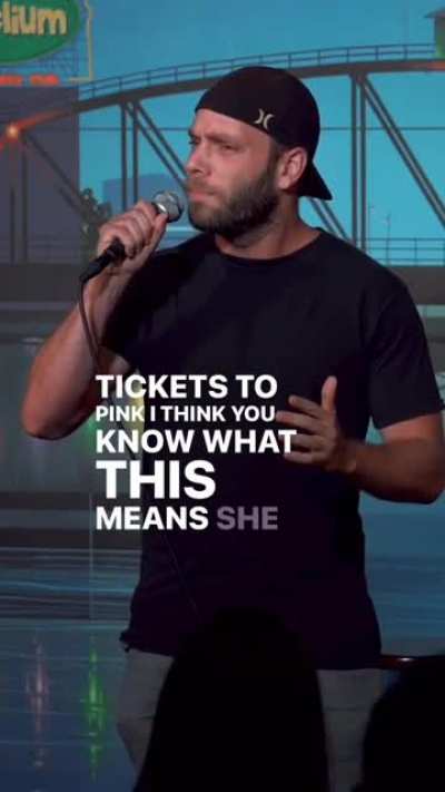 gay📅irl
