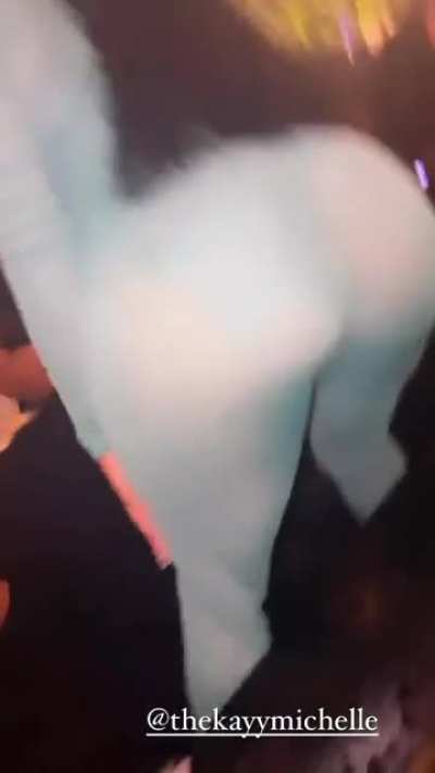 🍑🤍