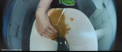 Girl pooping pants 