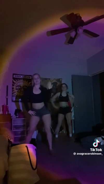 watch in half speed… she knows what she’s doing
