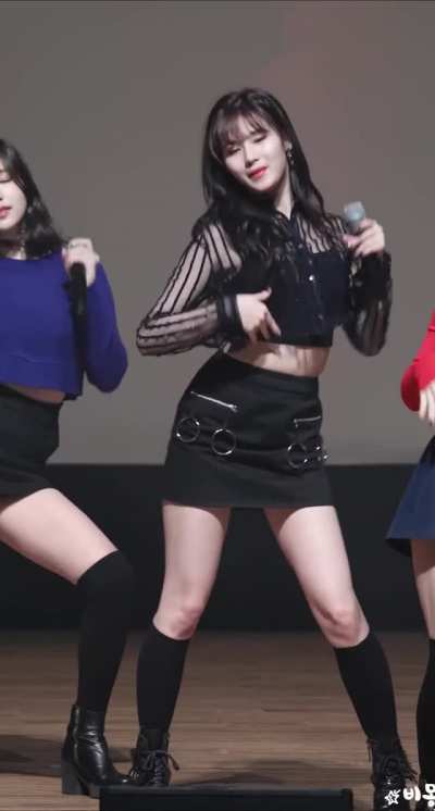 Sana with the moves (ft. Nayeon &amp;amp; Mina)