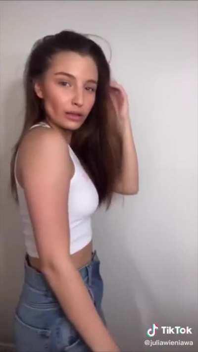 Julia Wieniawa Ewa Zawada 