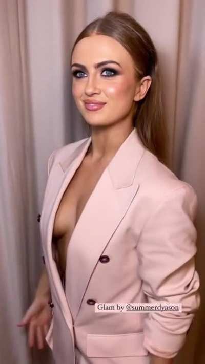 Maisie Smith 