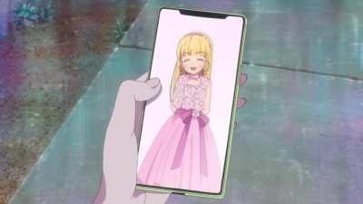Sumire looks at her phone (meme)