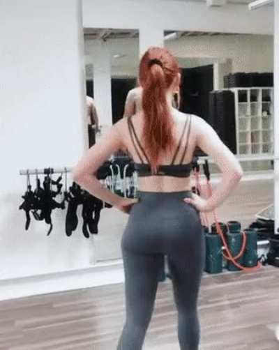 Madelaine Petsch&rsquo;s sweaty bum