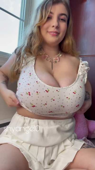 they&rsquo;d envelop your cock i bet