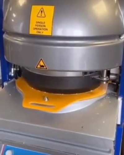 Dough rounder