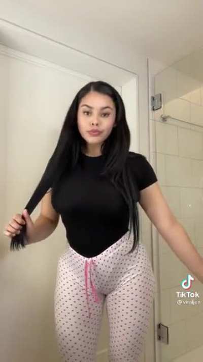 😳