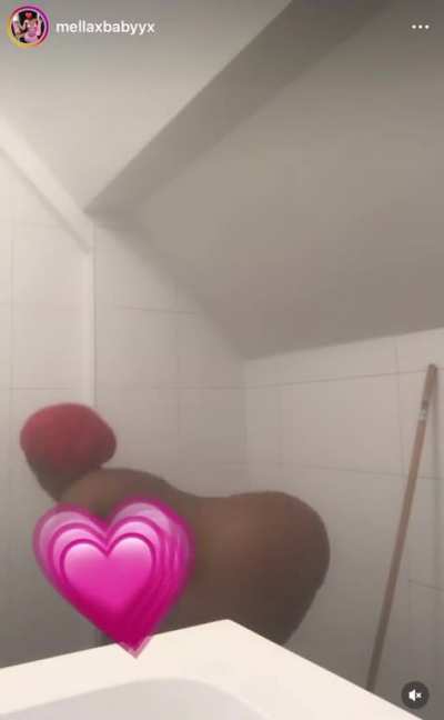 She on ig bold. Her tiktok got clapped already next gone be this🤦&zwj;♂️🤦&zwj;♂️ get it while you can fellas
