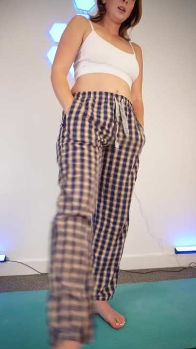 PJ pants RIPPED right up the back&hellip; 🫢