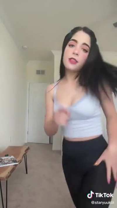 🥴
