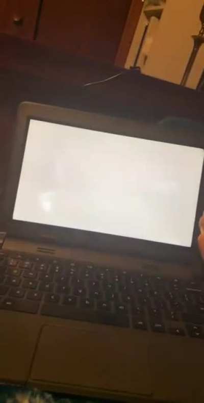 School Computers Tho