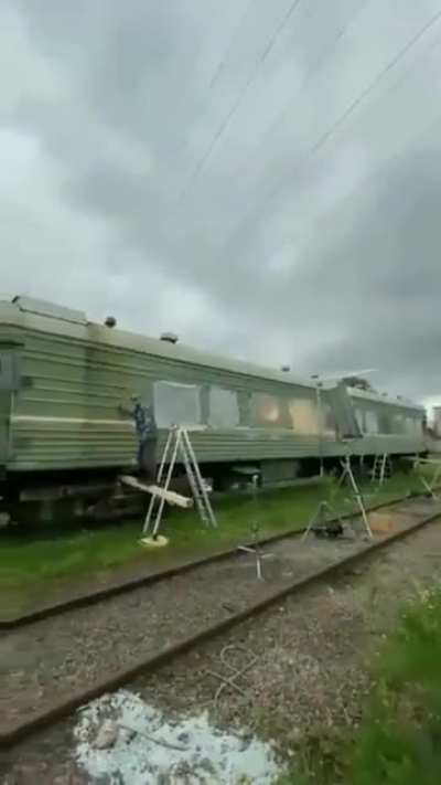 Киносъемка сцены в поезде.