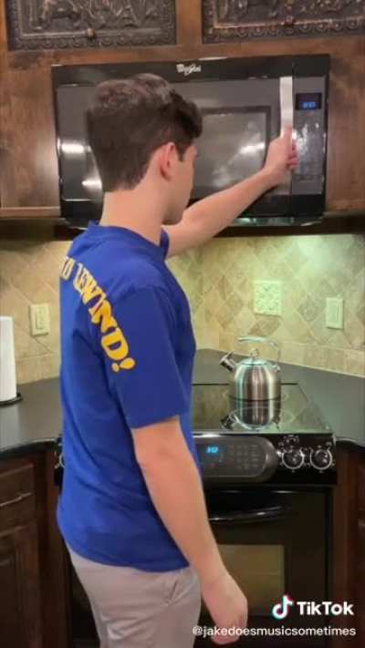 It&rsquo;s Microwave Music Monday! (pretend it&rsquo;s Monday)