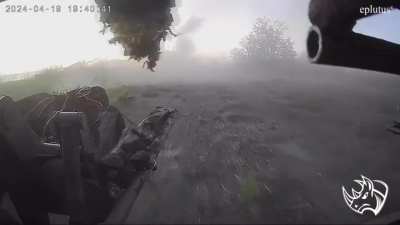 Russian Armor "Assaults Through Ukrainian Positions" allegedly. Urozhaine, Luhansk. (music from source) 