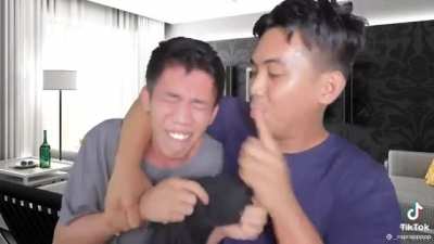 Wag ka umiyak