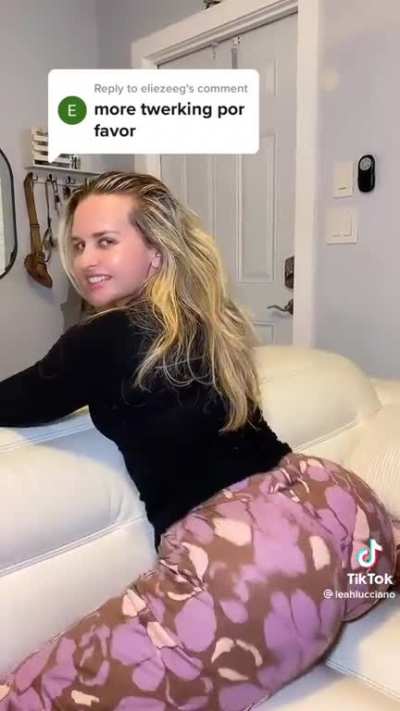 Shaking my ass in pants
