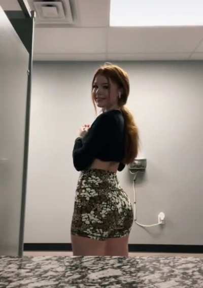 Amazing ass🤤