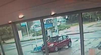 That&rsquo;s not how you drive a roundabout