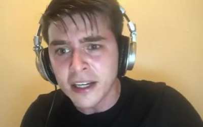 Reddit trying to explain why you can't type 🅰️imee Cha🅱️🅱️enor