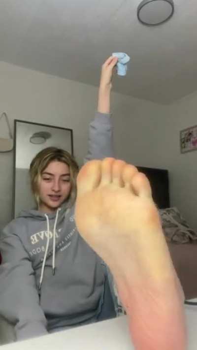Another sock removal vid bc I&rsquo;m bored lol
