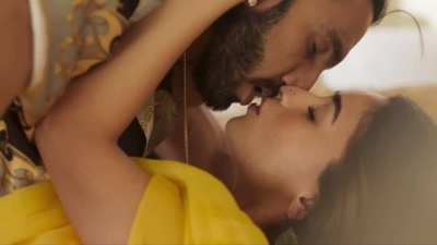 Ranveer and Alia in deleted scene from Rocky aur Rani ki Prem Kahani&rsquo;s song