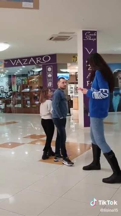 Why all the malls are closin'