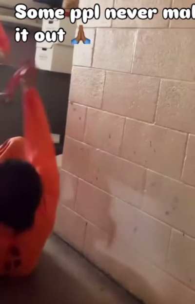 Lock on a sock or some shit like that. It&rsquo;s not a game in the penitentiary.